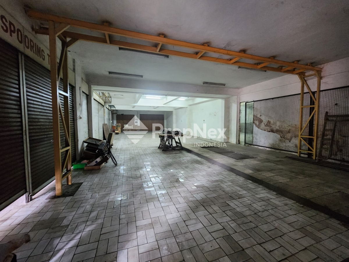 Ruko Komersial Area Letjen Sutoyo Malang (LL) — foto 3